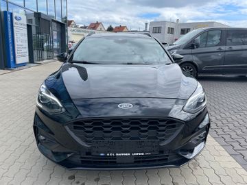 Fahrzeugabbildung Ford Focus ST-Line Hybrid tot.Wink.Ass., LED