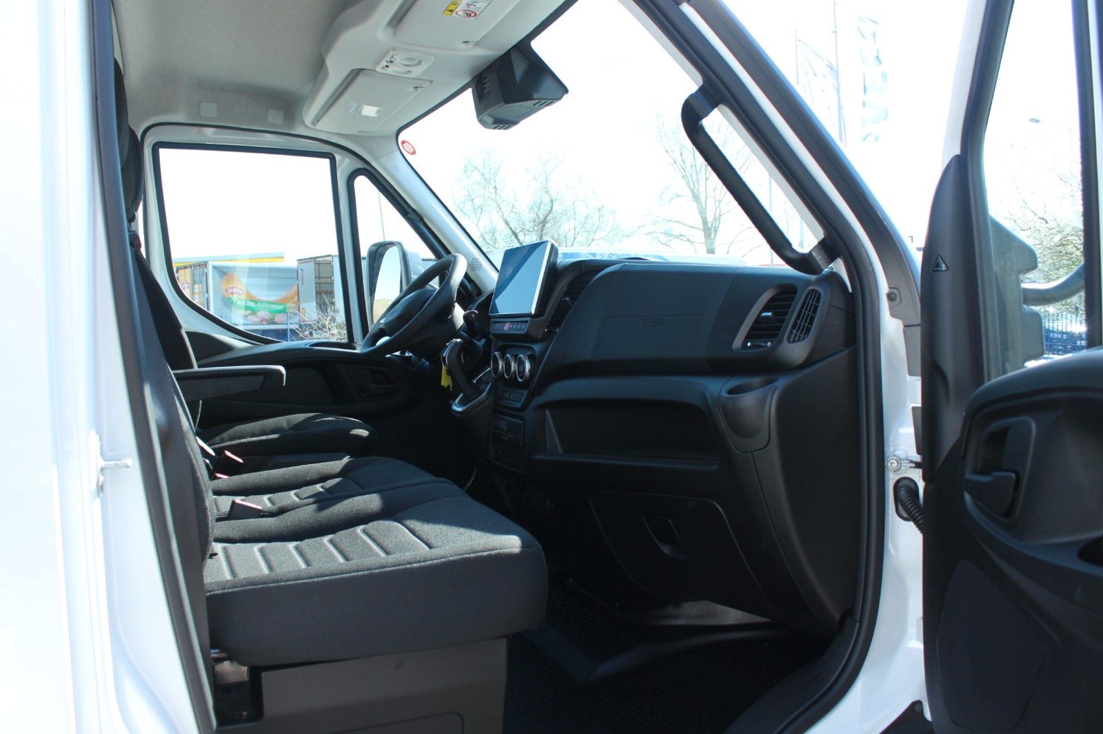 Fahrzeugabbildung Iveco Daily 72 C 21HA8 Koffer LBW u. AHK