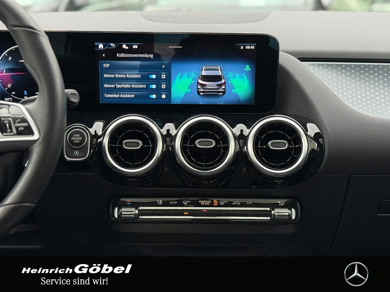 Fahrzeugabbildung Mercedes-Benz GLA 220 d 4M PROGRESSIVE*PANO*AHK*MEMORY*KAMERA