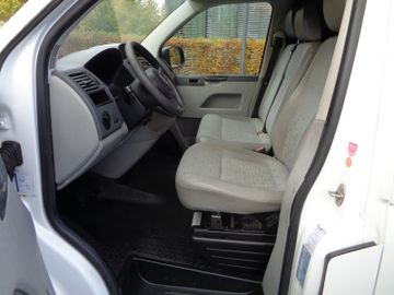 Volkswagen T5 Transporter - 12
