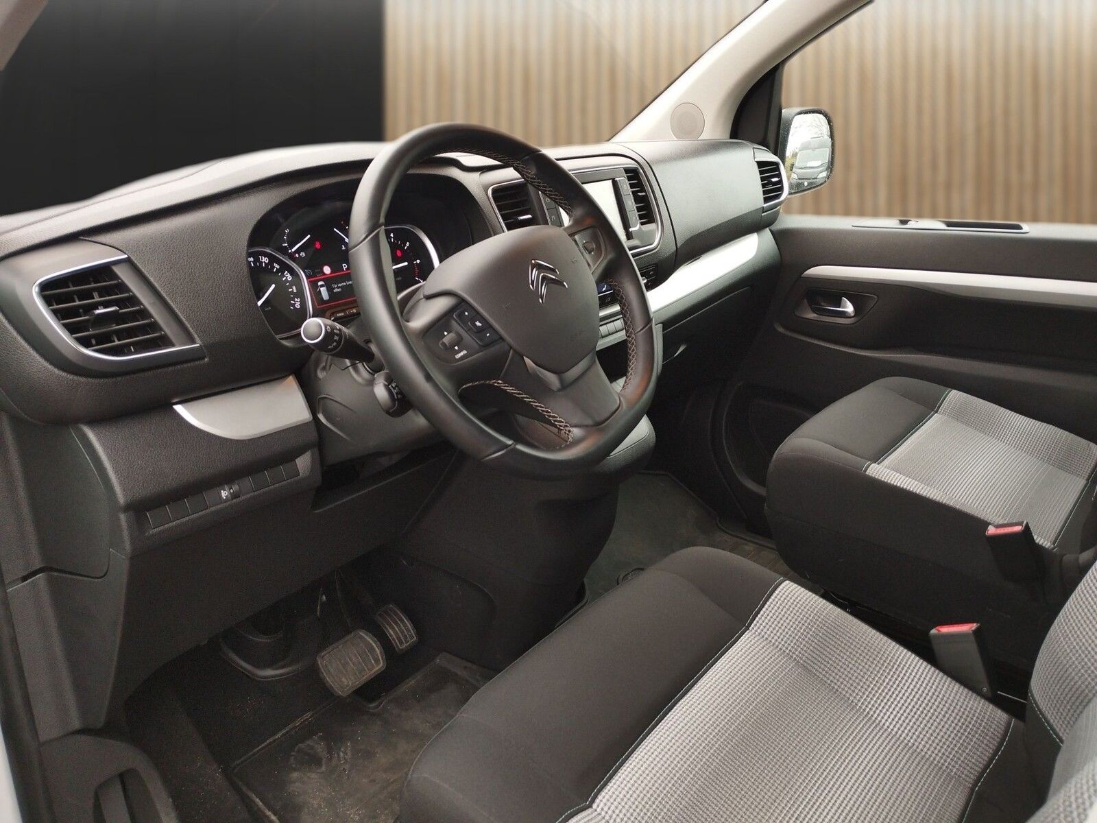 Fahrzeugabbildung Pössl Campster Citroen 145 PS Automatik DAB, RFK, Navi