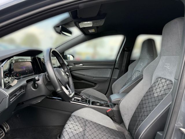 Golf 8 VIII R-Line 1.5 eTSI Navi ACC PDC v.+hi.