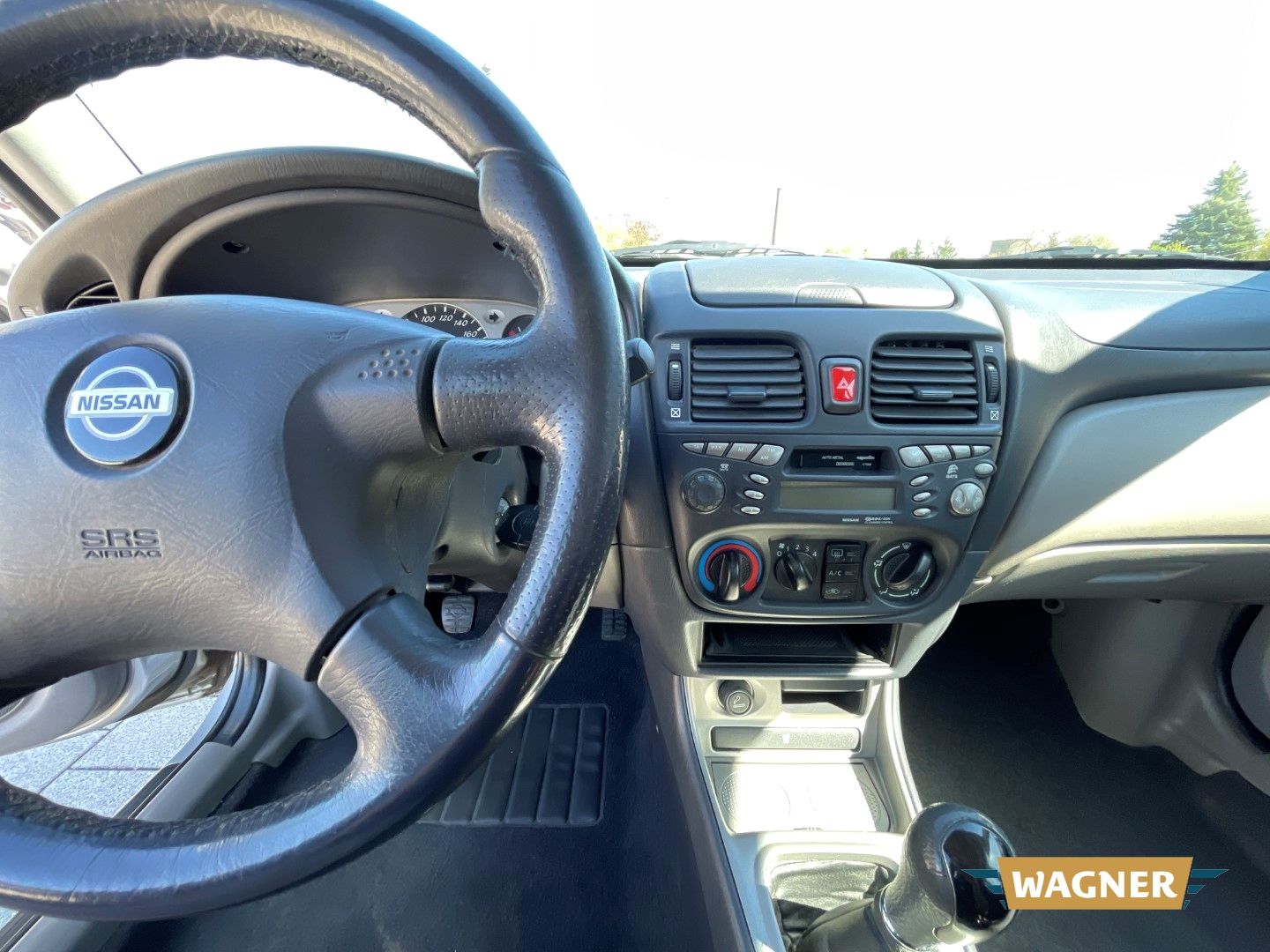 Fahrzeugabbildung Nissan Almera Comfort Klimaanlage 1 - Hand