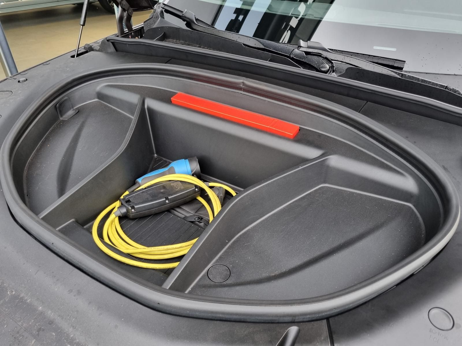 Fahrzeugabbildung Volvo EX90 TWIN AWD Ultra 7-Sitzer 'Ganzjahresreifen,