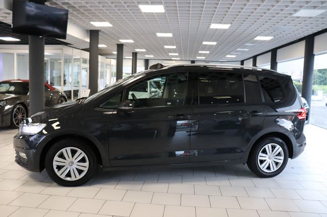 Fahrzeugabbildung Volkswagen Touran Comfortline BMT/Start-Stopp|PANO|LED|ACC|