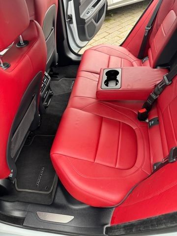 Fahrzeugabbildung Jaguar XF Sportbrake S