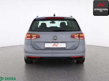 Volkswagen Passat - 4