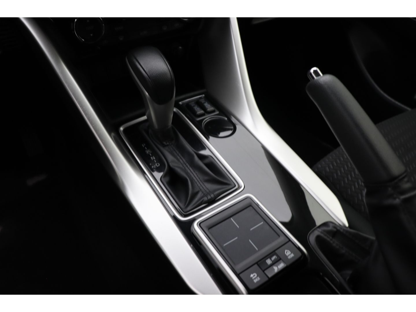 Fahrzeugabbildung Mitsubishi Eclipse Cross Diamant Edition 2WD AHK Kamera