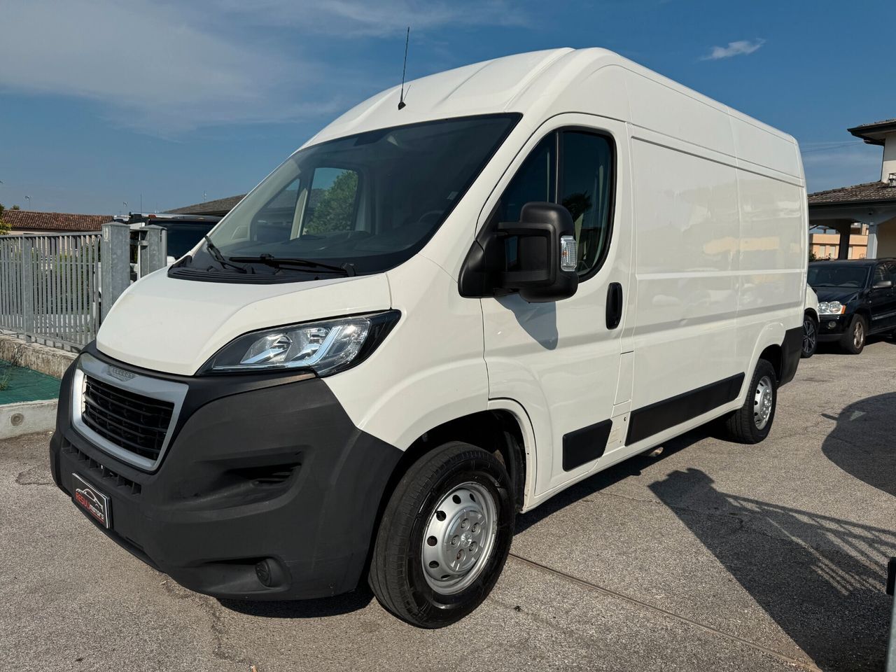 PEUGEOT Boxer