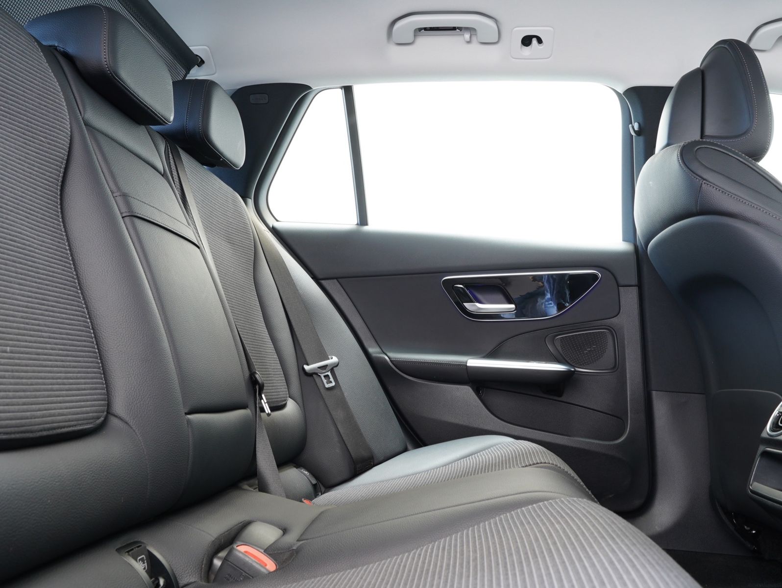 Fahrzeugabbildung Mercedes-Benz C 200 T d 2x Avantgarde LED/NAVI/MBUX/KAMERA