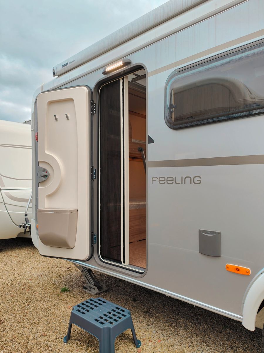 Fahrzeugabbildung HYMER / ERIBA / HYMERCAR Feeling 515 - SIE SPAREN 3.364€ !!! -