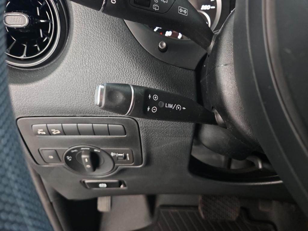 Fahrzeugabbildung Mercedes-Benz Vito 114 4x4 Kasten Lang Navi DAB Tempomat PTS