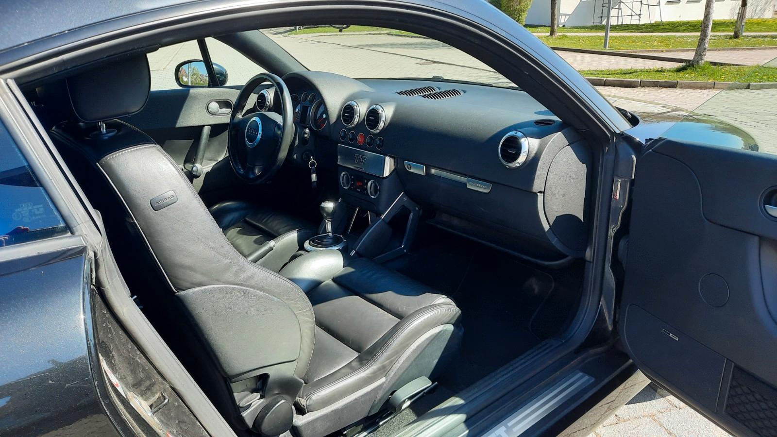 Audi TT Coupe 3.2 quattro 8N - Handschalter, schwarz