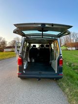 Volkswagen T5 Transporter, 9-Sitzer - : Kombi, 9 Sitzer