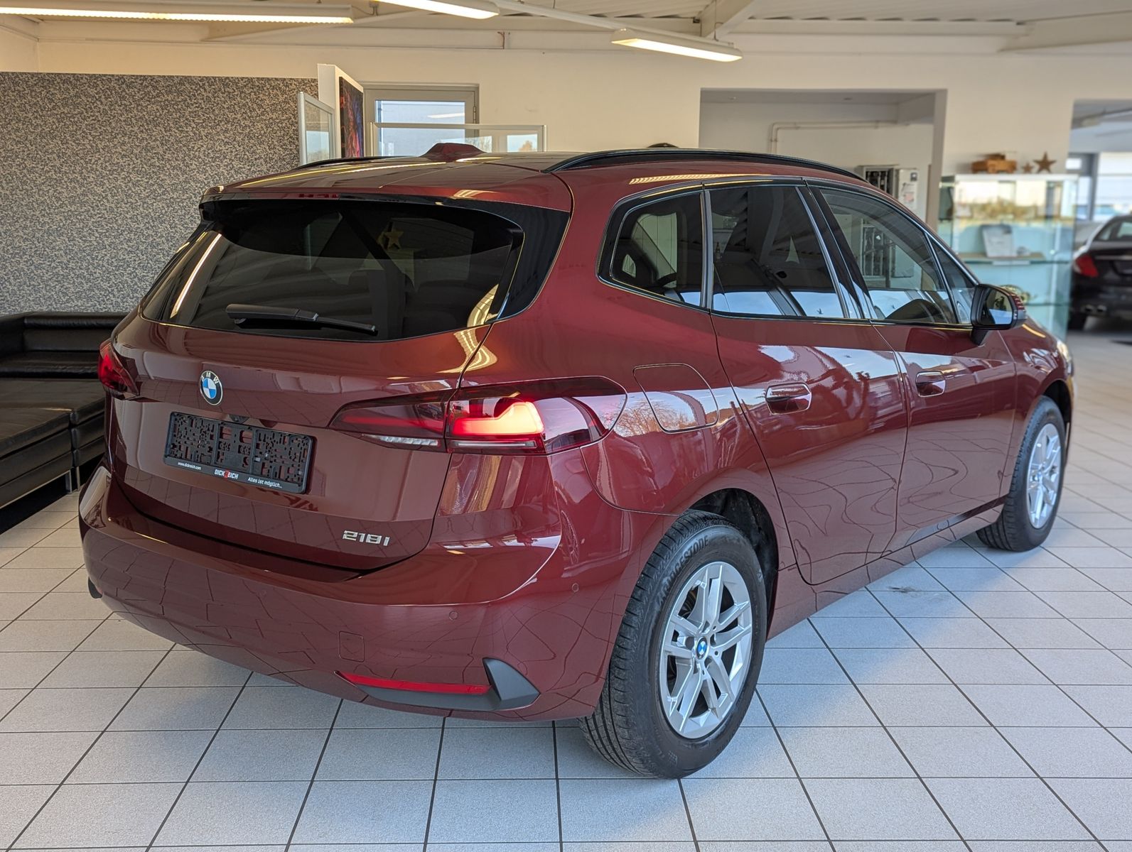 BMW 218 Active Tourer i Panorama Sport-Sitze AHK - Image 7
