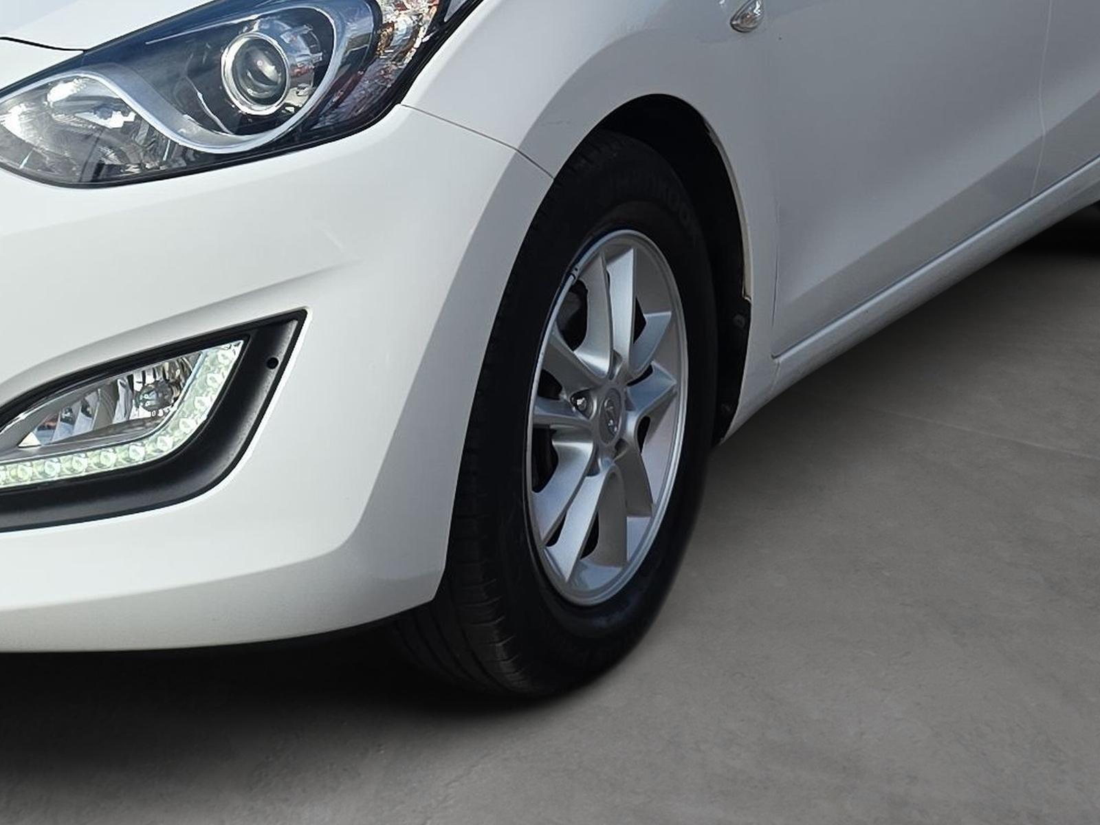 Hyundai i30 1.4 Classic Sitzheizung PDC Bluetooth Klima