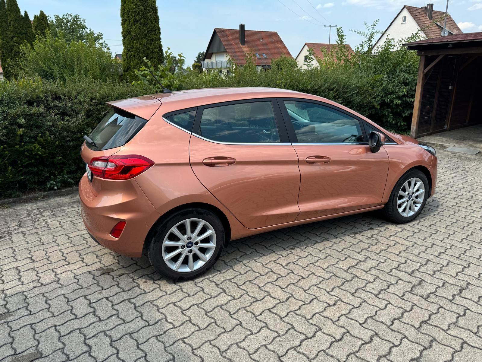 Ford Fiesta 1,0 EcoBoost Titanium Scheckheftgepflegt