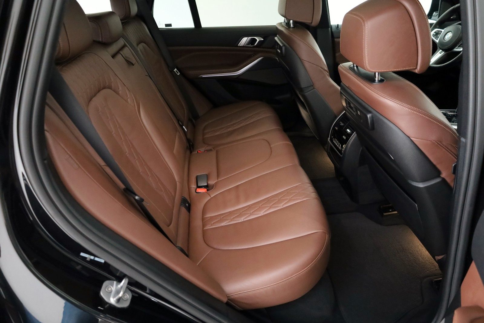 Fahrzeugabbildung BMW X5 M50 d,Panorama,Laser,Soft-Close,HUD, Air-Pak.