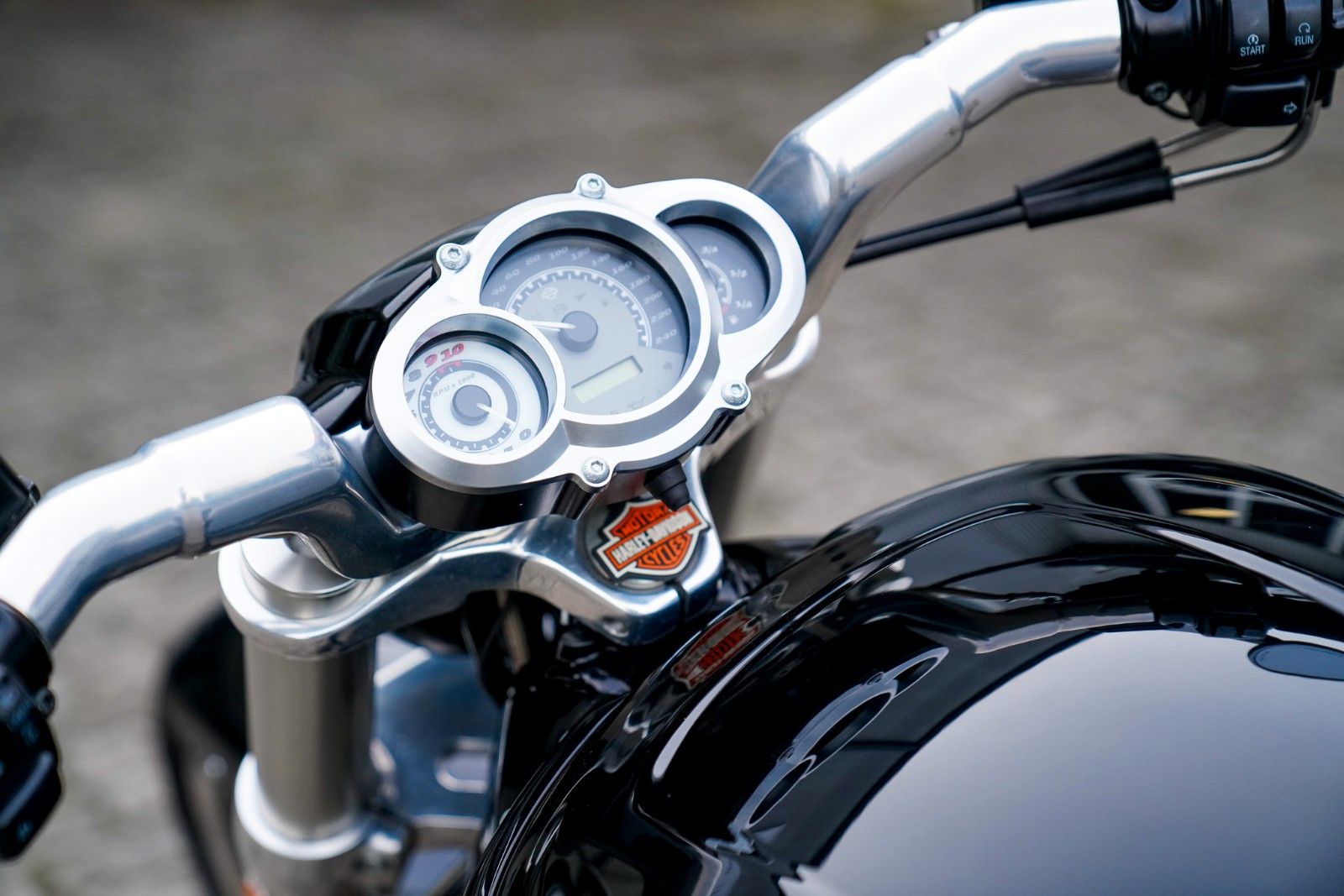 Fahrzeugabbildung Harley-Davidson VRSCF V-ROD MUSCLE - Remus -