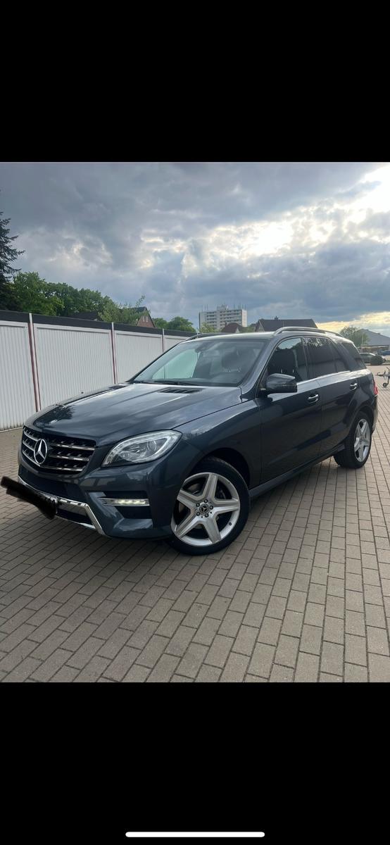 Mercedes-Benz ML 350 BlueTEC 4MATIC AMG Line Softclose TÜV Neu