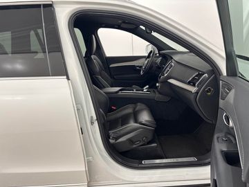 Volvo XC90 - 8