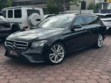 Mercedes-Benz E 450 4Matic AMG Line COMAND LEDER MBEAM WIDESCR - Mercedes-Benz E 450 Gebrauchtwagen