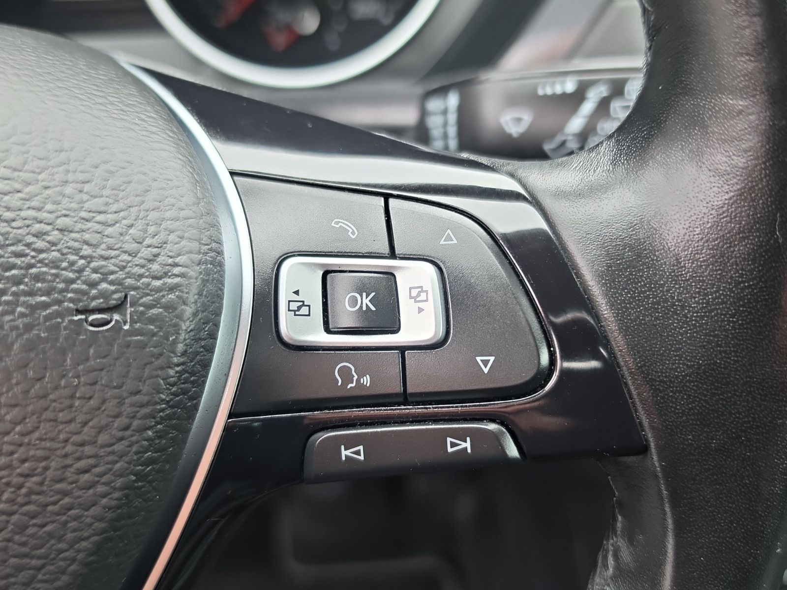 Fahrzeugabbildung Volkswagen Tiguan Comfortline BMT/Start-Stopp Aus 1.Hand