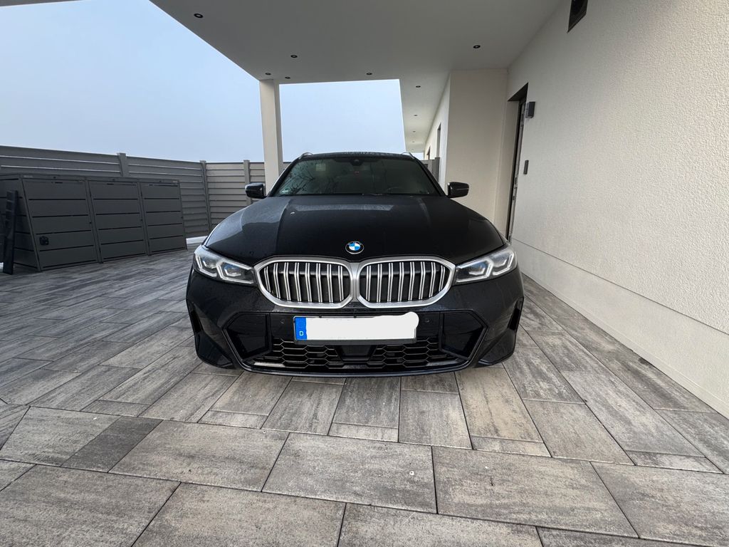Image of BMW 330