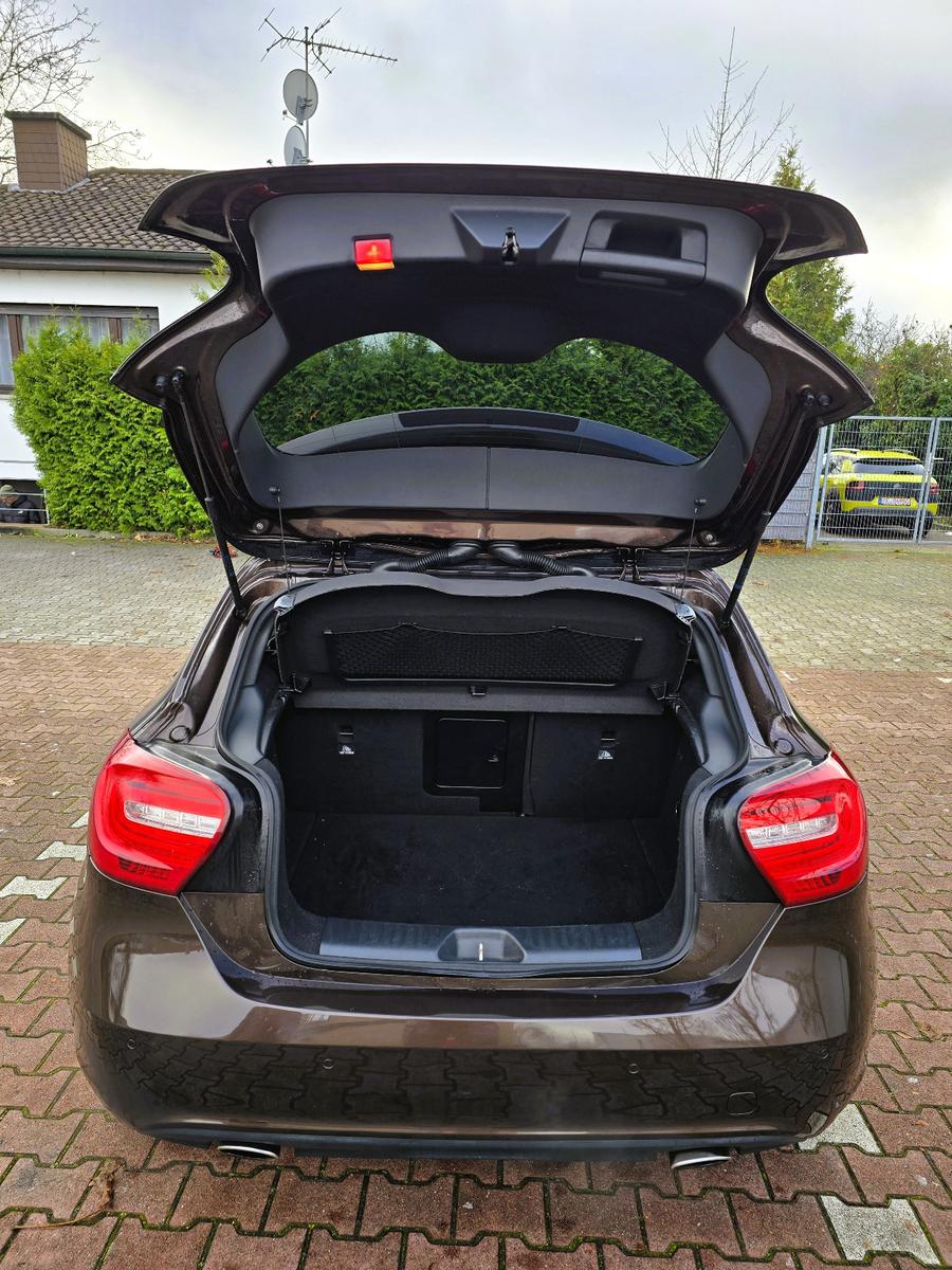 Mercedes-Benz A 250*4MATIC*PANO*KAMERA*AHK*NIGHT PAKET*8xBER.