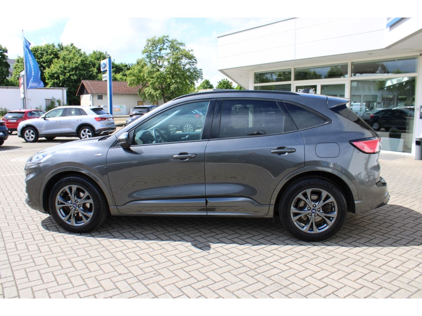 FORD Kuga Hybrid 2.0 EcoBlue ST-Line ACC LED AHK RFK - Image 2