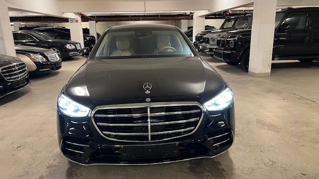 Mercedes-Benz S 400  Limousine S 400 d 4Matic L TV Tisch