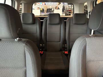 MYAUTOCENTER – Gebraucht- und Jahreswagen mit Werkstattservice in Pfaffenhofen Volkswagen Touran *R-Line*Sport*ACC*NAVI*2-ZONEN*LED*