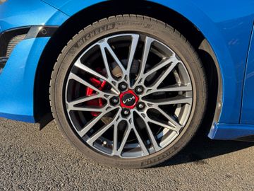 Kia Ceed GT 1.6 T-GDI DCT7 Memory Navi AHK abnehmbar