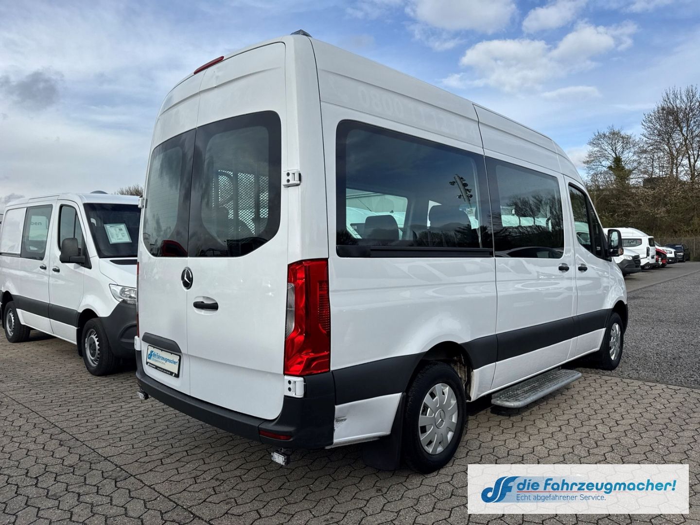 Fahrzeugabbildung Mercedes-Benz Sprinter III Tourer 311 CDI L2 VI Totwinkelassis