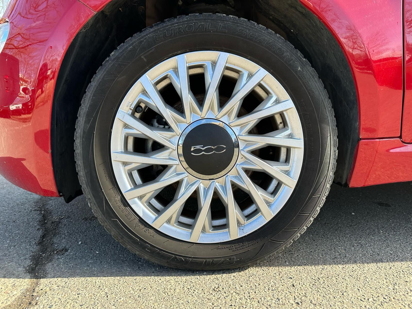 Fahrzeugabbildung Fiat 500 1.0 Hybrid Lounge