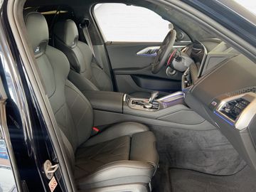 BMW XM - 6