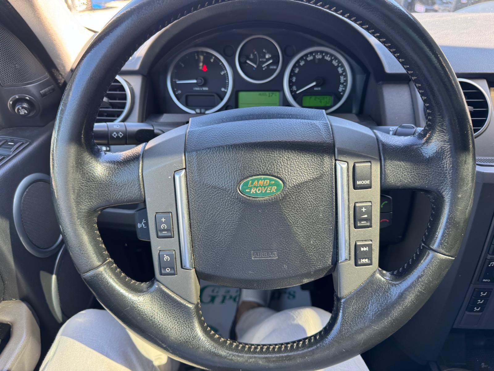 Land Rover Discovery 2006 — photo 13
