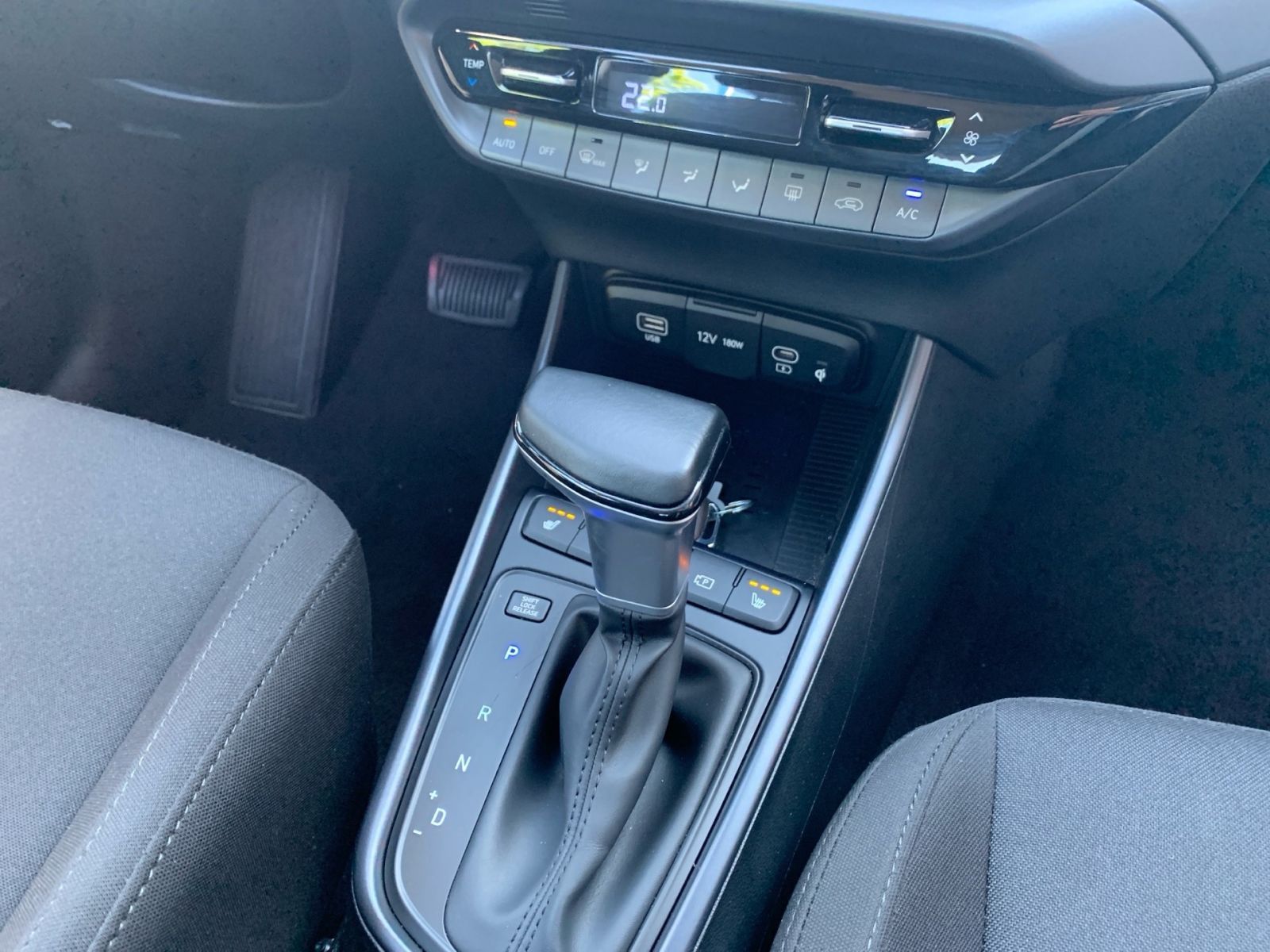 Fahrzeugabbildung Hyundai i20 1.0 T-GDI 7-DCT Trend LED Komfort
