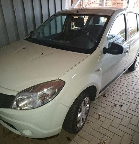 Dacia Sandero Ambiance 1.4 MPI TÜV neu