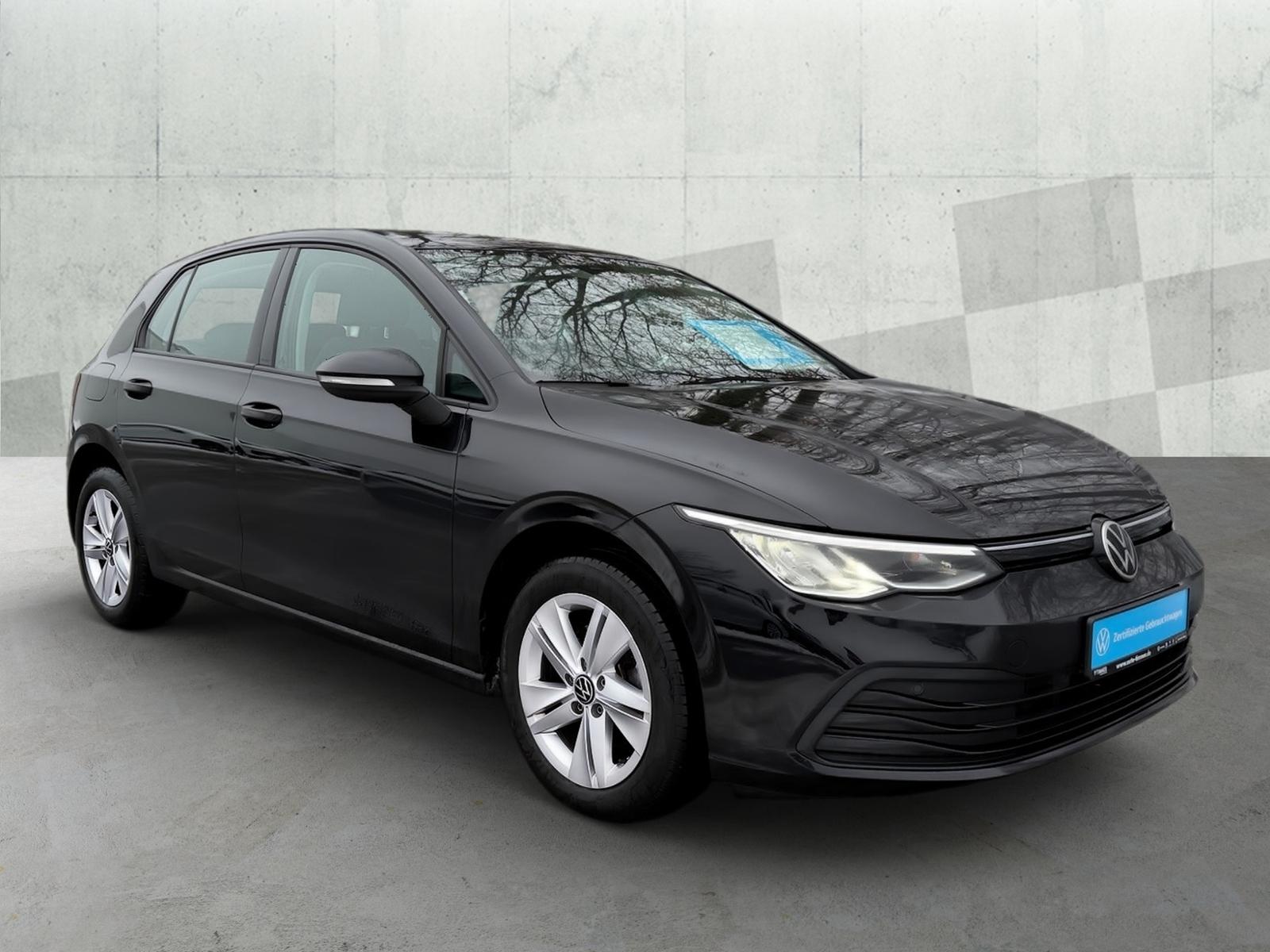 Volkswagen Golf VIII 1.5 TSI LIFE +LED +VIRTUAL +NAVI +SHZ