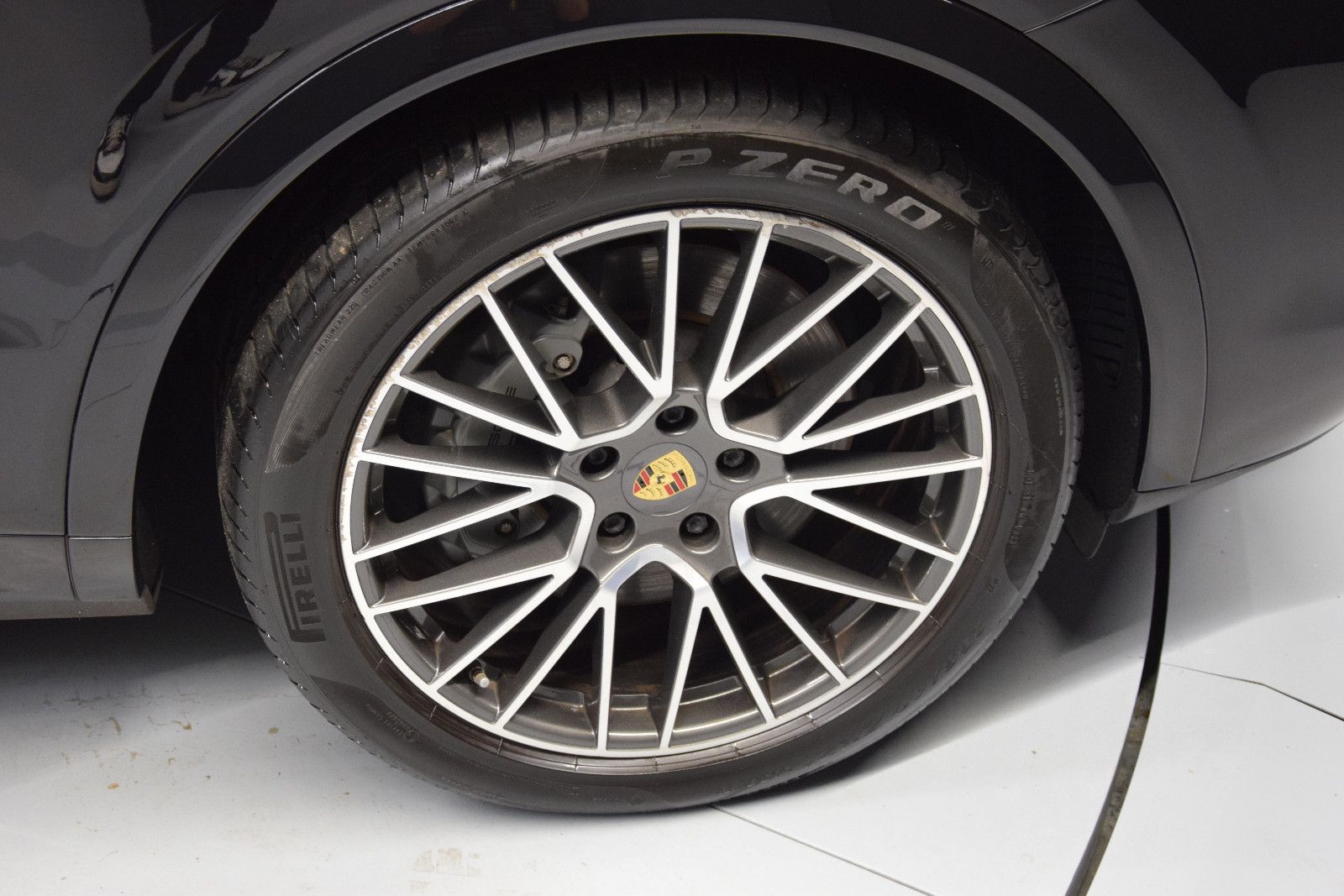 Fahrzeugabbildung Porsche Cayenne S Pano ACC Chrono BOSE HuD Memory 360°