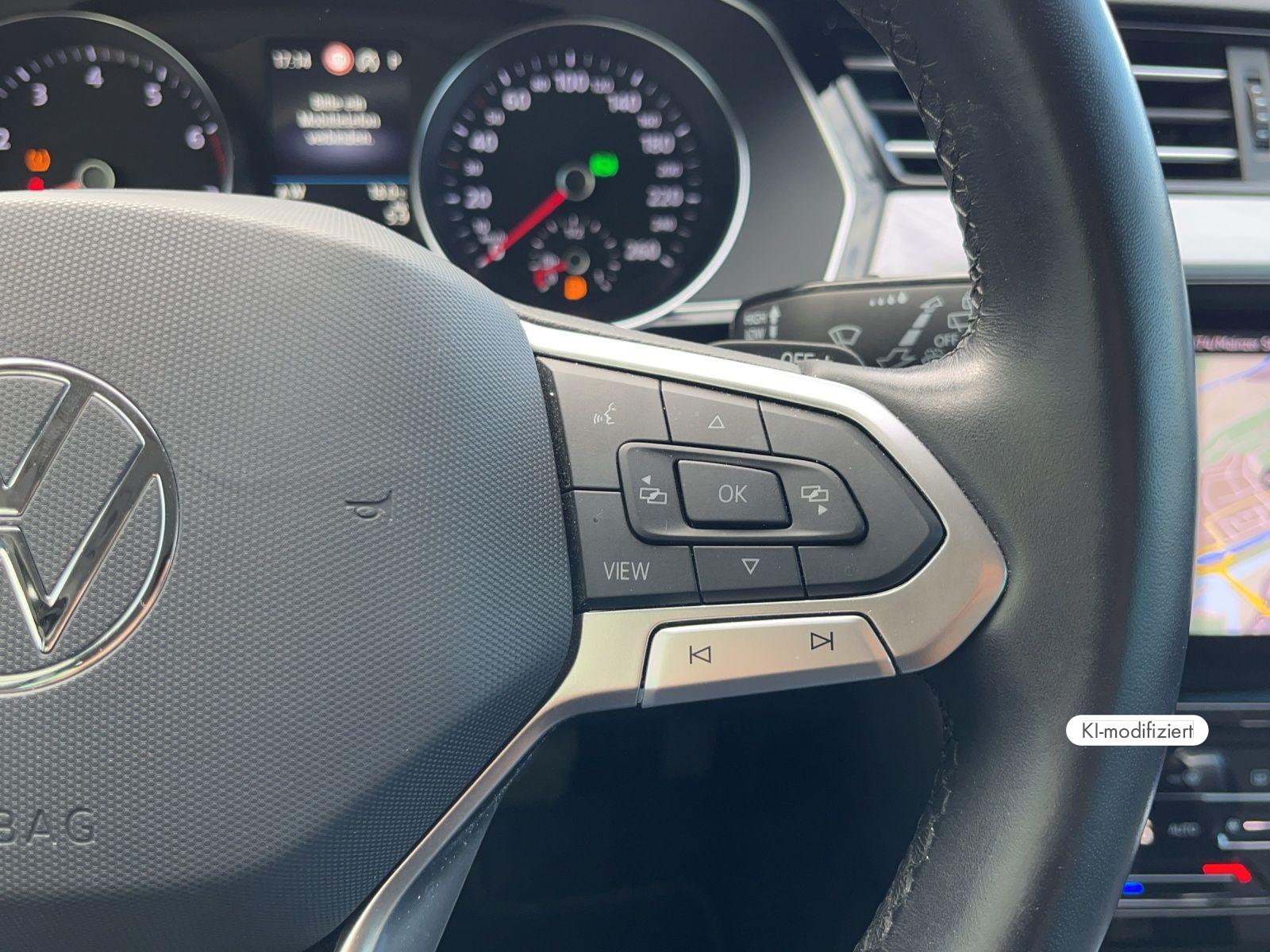 Volkswagen Passat Variant BUSINESS 1.5 TSI DSG LED NAVI AHK