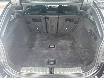BMW 320d xDrive Touring DAB LED Standhzg. RFK Shz