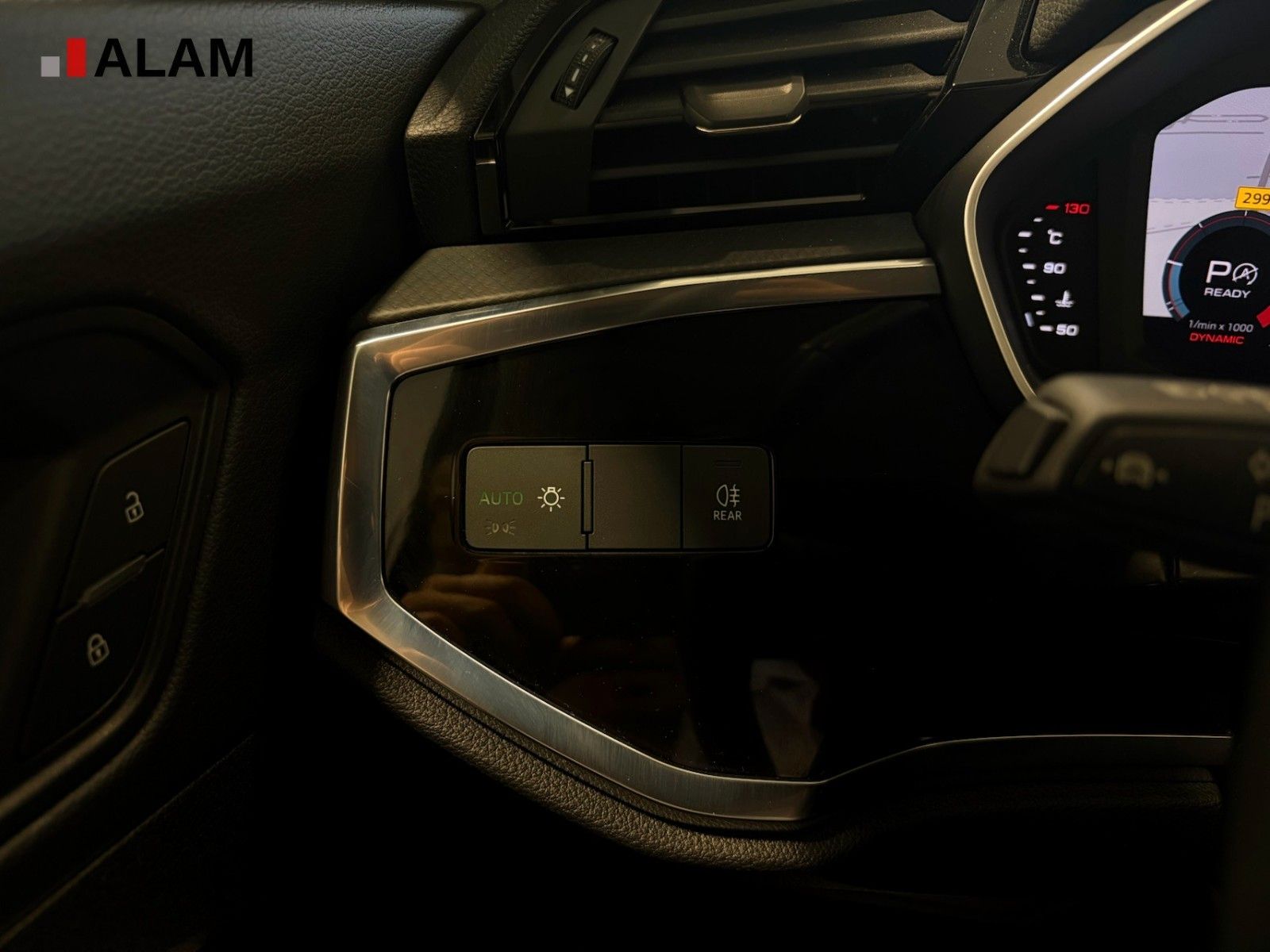 Audi Q3 SB 40 TDI quattro S line ACC AHK LED RFK ViCo foto 14