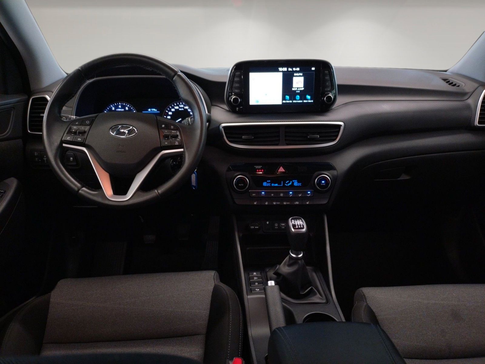 Fahrzeugabbildung Hyundai TUCSON 1.6 T-GDi 4WD Trend