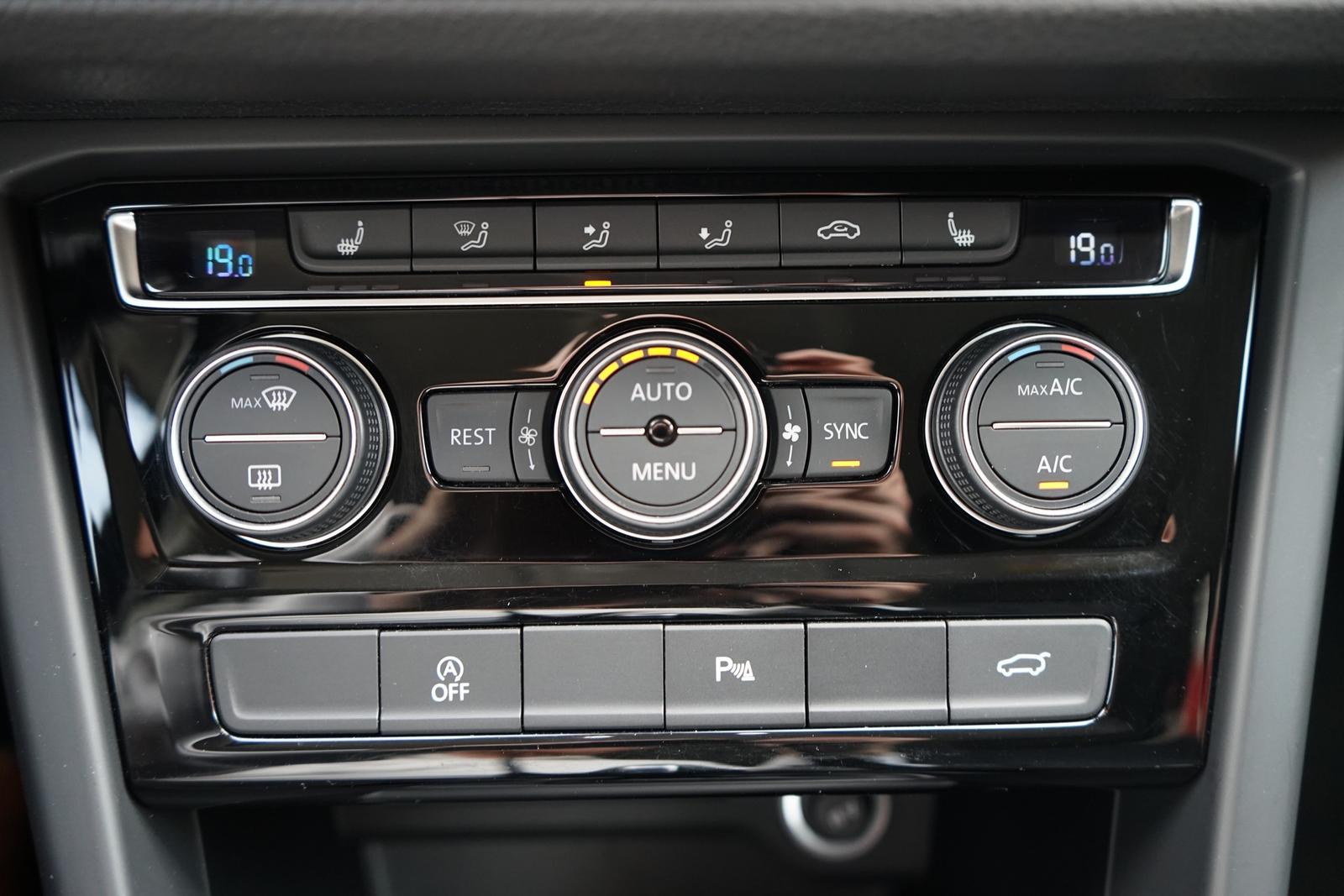 Volkswagen Touran 1.5 TSI DSG United LED Navi ACC Kamera, миниатюра 26