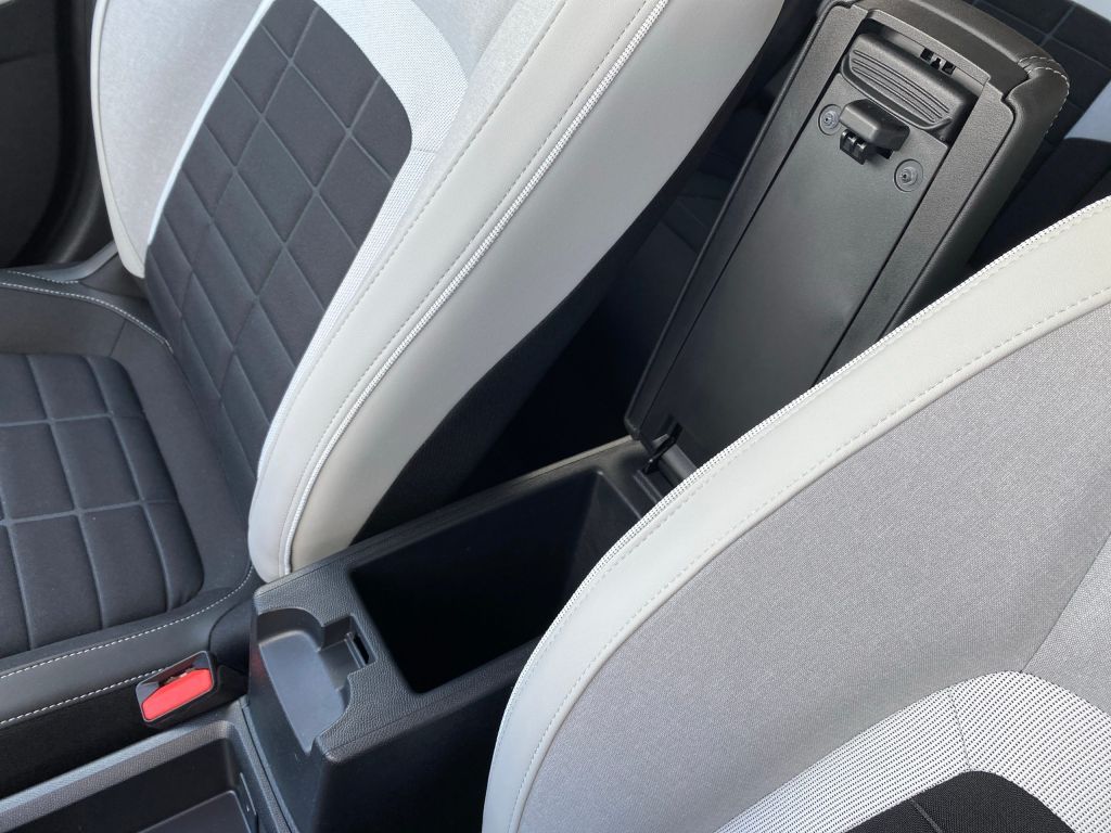 Fahrzeugabbildung Citroën e-C3 MAX *Winter-Paket*