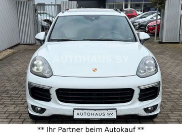 Porsche Cayenne - 4