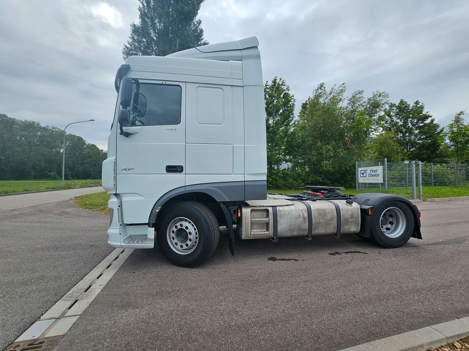 Fahrzeugabbildung DAF FT XF 480 SC Kipphydraulik