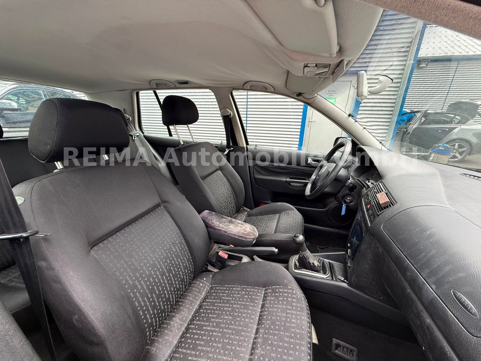 Fahrzeugabbildung Volkswagen Golf 1.4 Basis